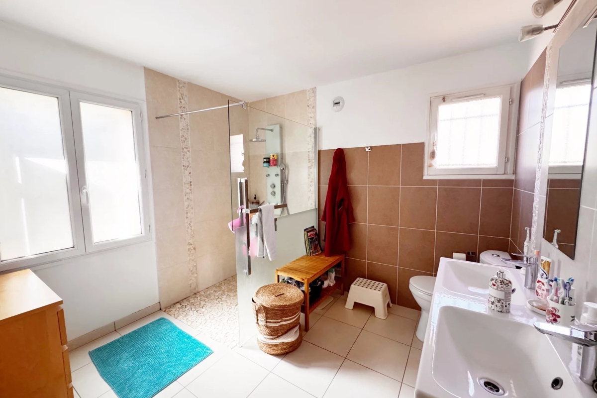 Maison de luxe à vendre à Roquebrune-sur-Argens, 590 000 €, Photo 5