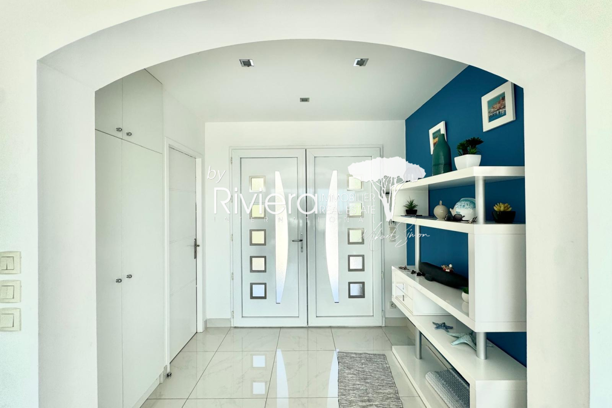 Maison de luxe à vendre à Cavalaire-sur-Mer, 1 970 000 €, Photo 7