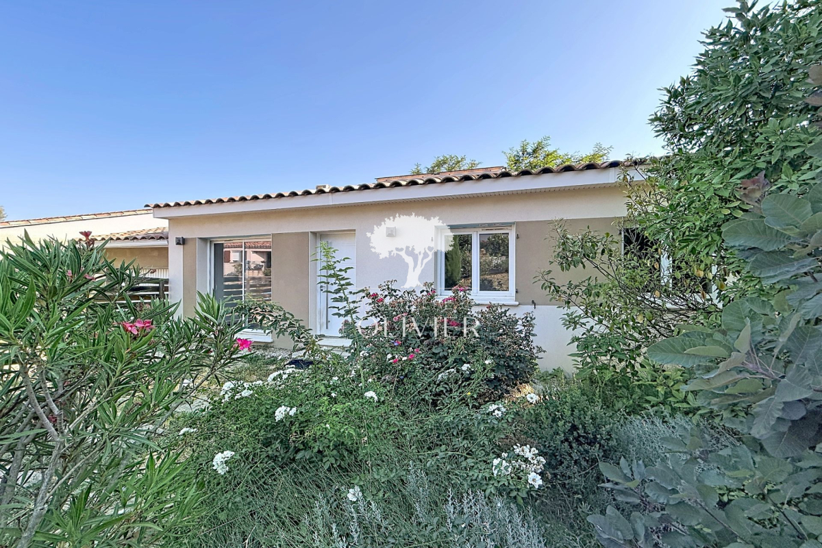 Luxury House for sale in Apt, 259 000 €, Photo 1