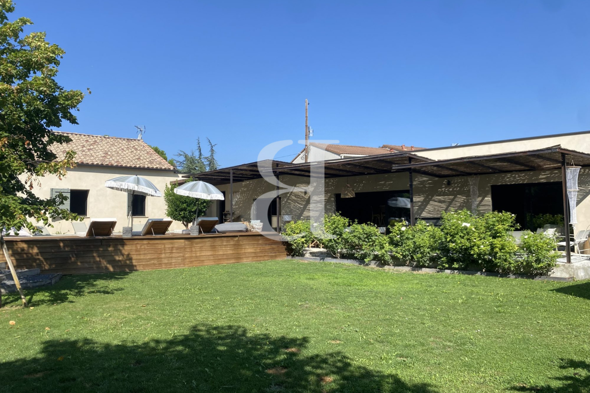 Maison de luxe à vendre à Vaison-la-Romaine, 1 000 000 €, Photo 2