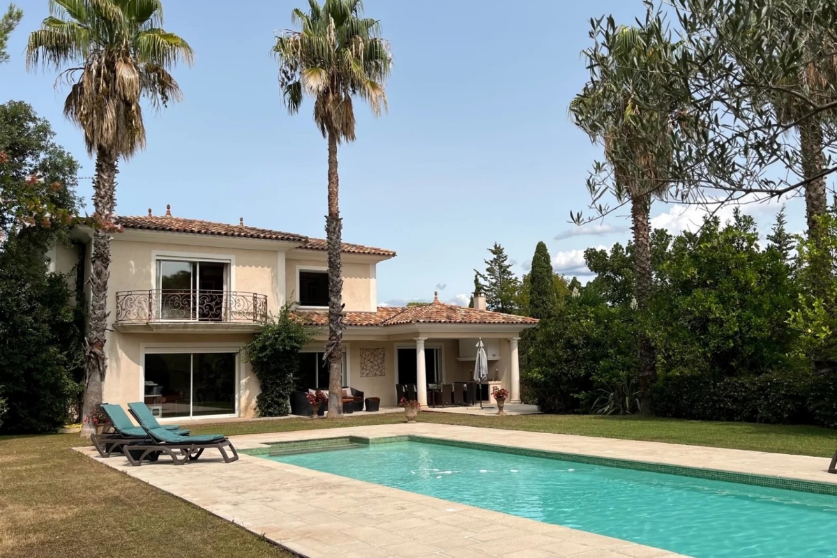 Maison de luxe à vendre à Saint-Raphaël, 2 690 000 €, Photo 2