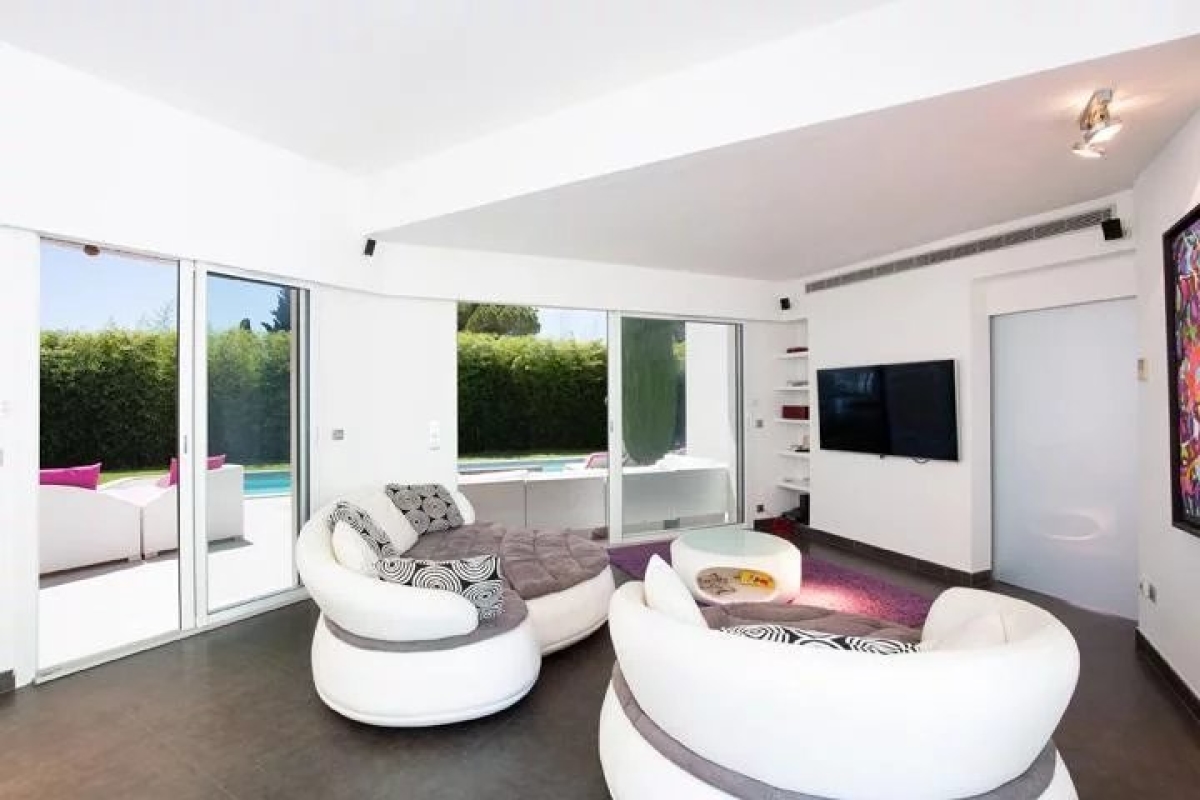 Maison de luxe à vendre à Mougins, 1 095 000 €, Photo 3