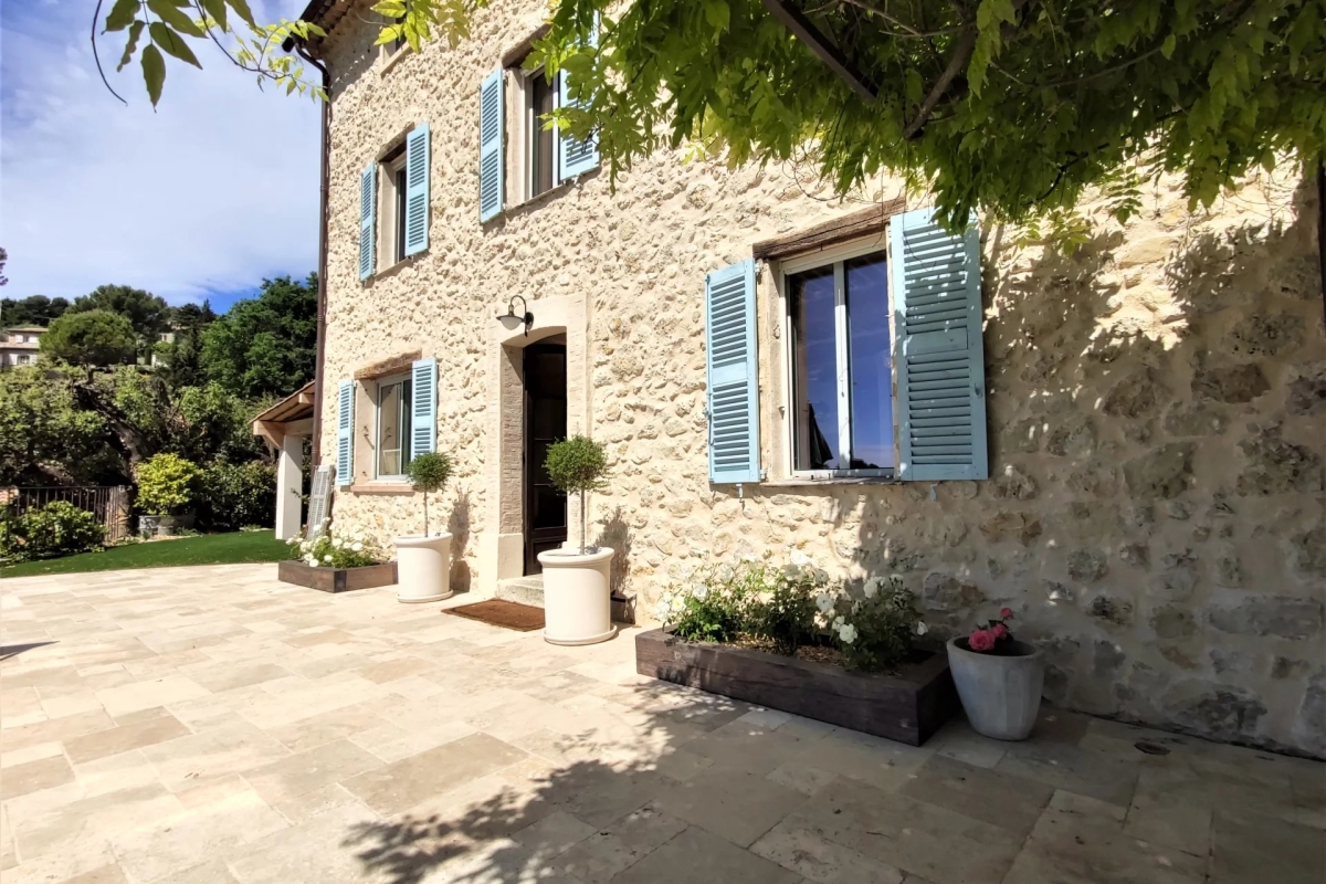 Maison de luxe à louer à Mougins, 6 500 €, Photo 3