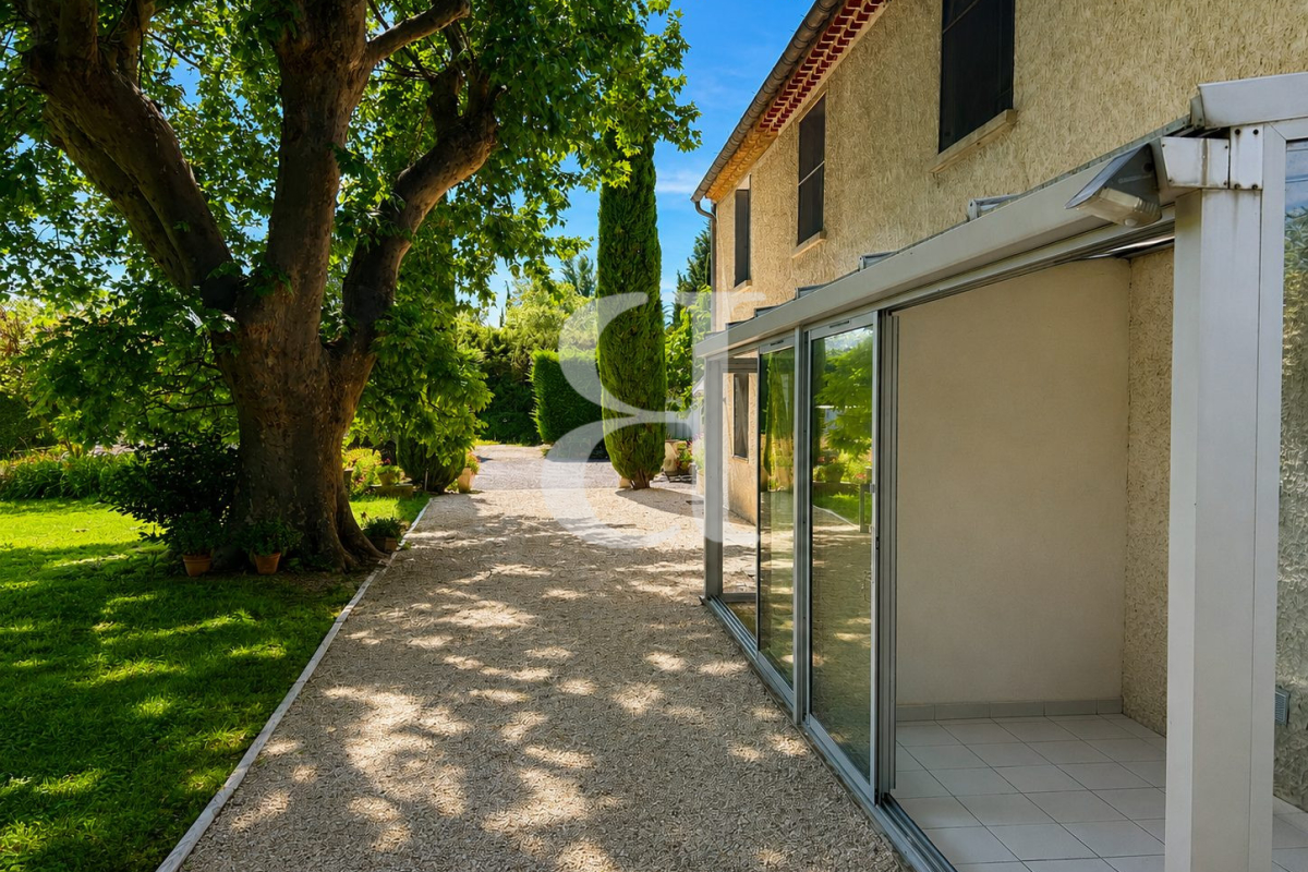 Luxury House for sale in Le Thor, 586 000 €, Photo 4