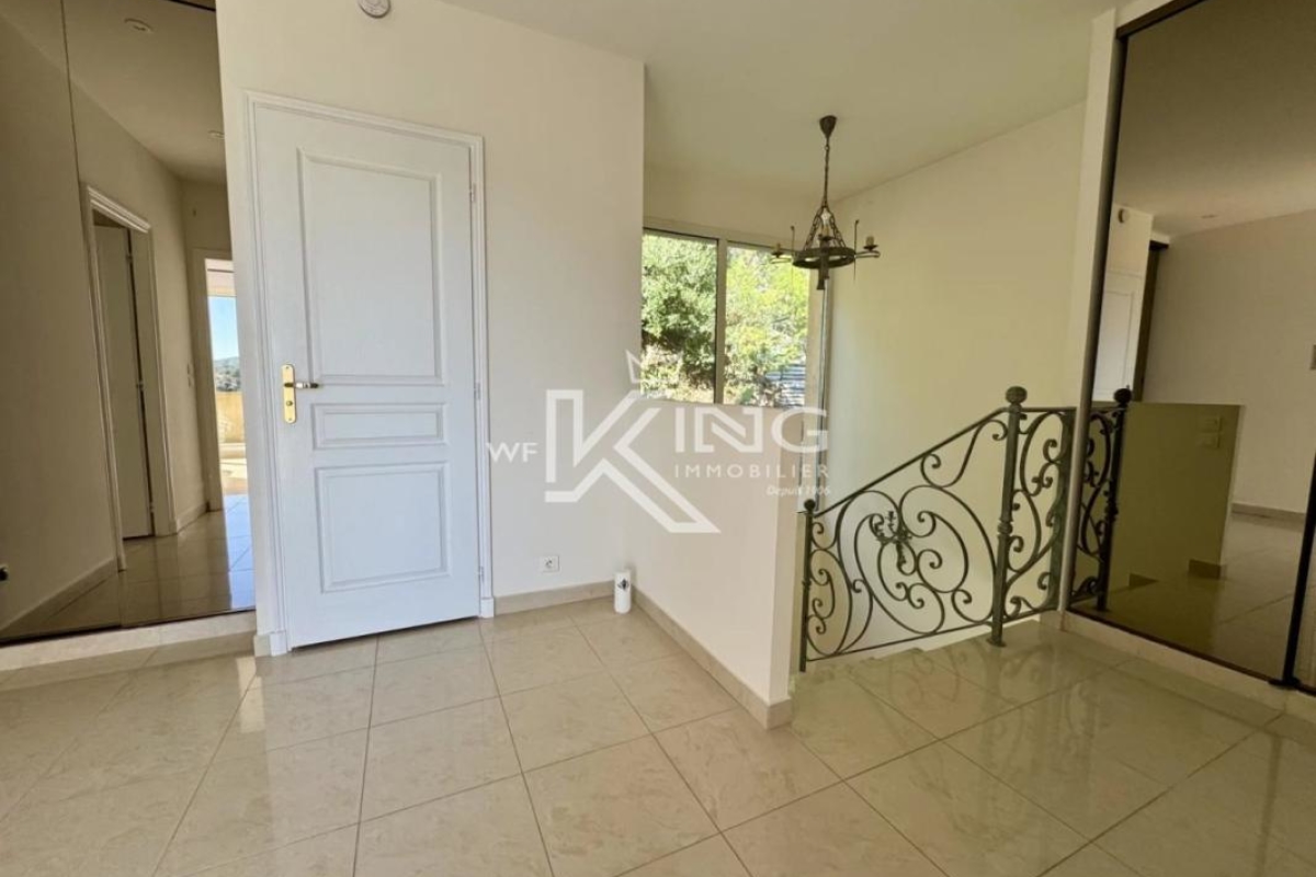 Maison de luxe à vendre à Saint-Raphaël, 1 370 000 €, Photo 5