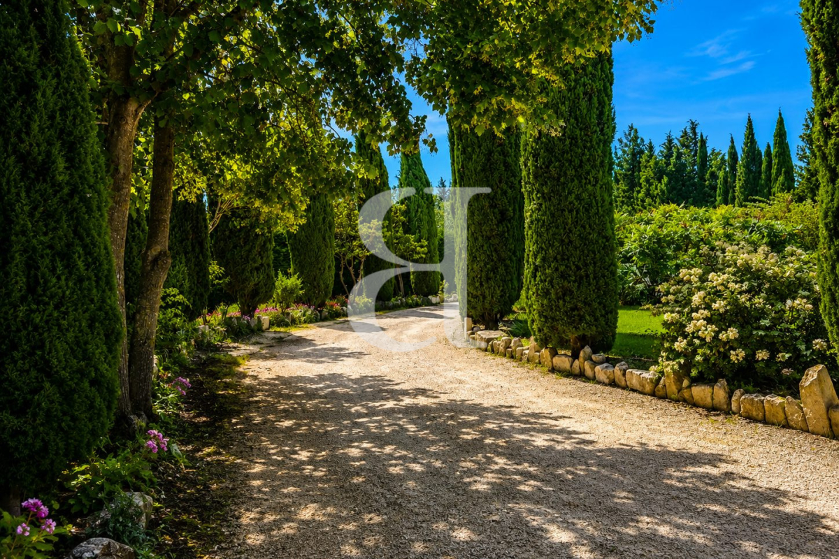 Luxury House for sale in Le Thor, 586 000 €, Photo 6