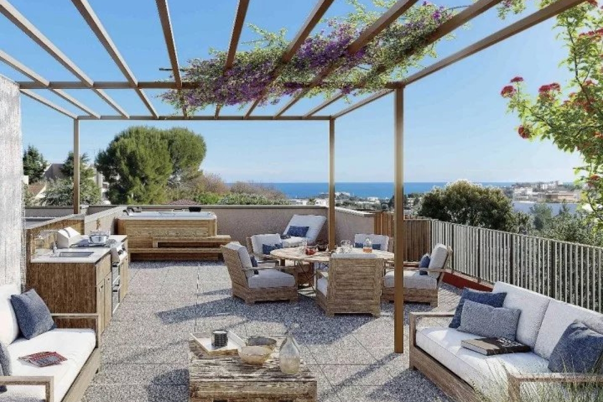 Luxury Apartment for sale in Antibes, 980 000 €, Photo 1