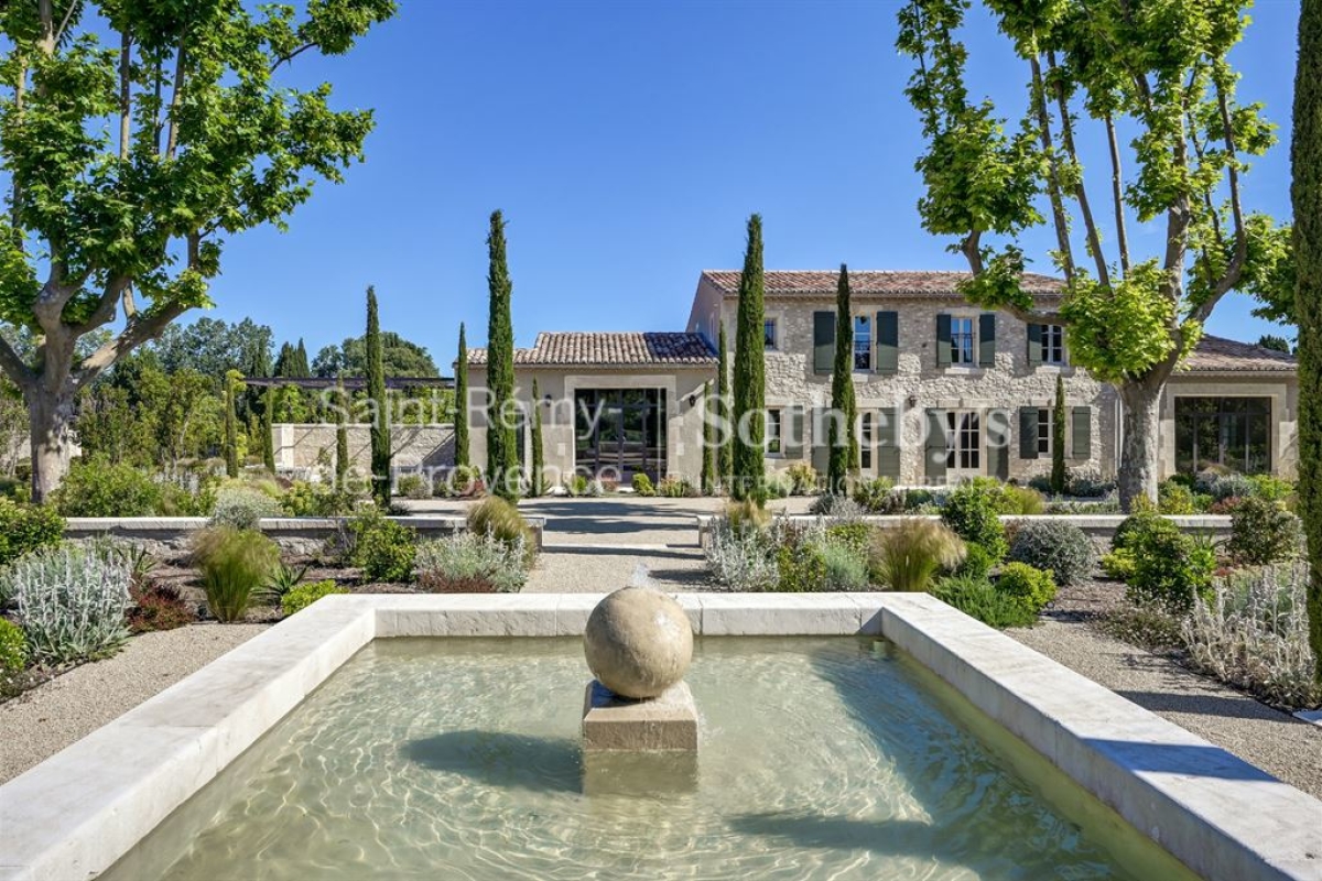 Luxury House for sale in Eygalières, 8 800 000 €, Photo 2