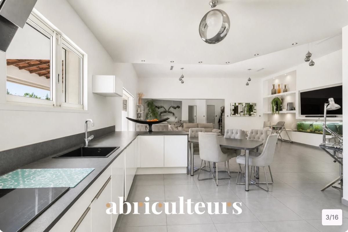 Maison de luxe à vendre à Septèmes-les-Vallons, 840 000 €, Photo 3