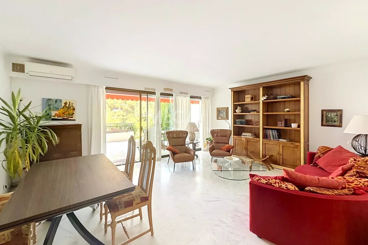 Appartement de luxe à vendre à Antibes, 1 050 000 €, Photo 4