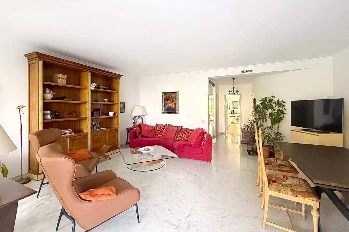 Appartement de luxe à vendre à Antibes, 1 050 000 €, Photo 5