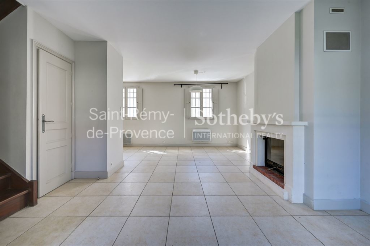 Maison de luxe à vendre à Saint-Rémy-de-Provence, 458 000 €, Photo 5