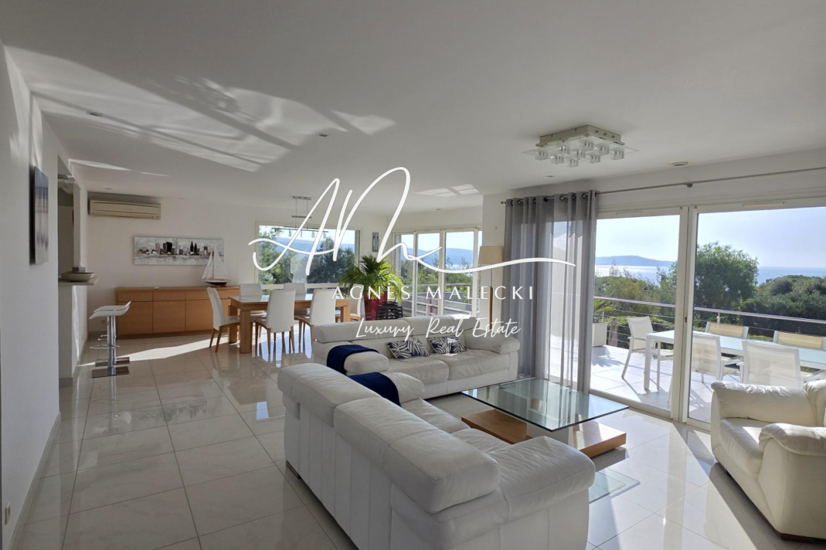 Maison de luxe à vendre à Cavalaire-sur-Mer, 1 970 000 €, Photo 6