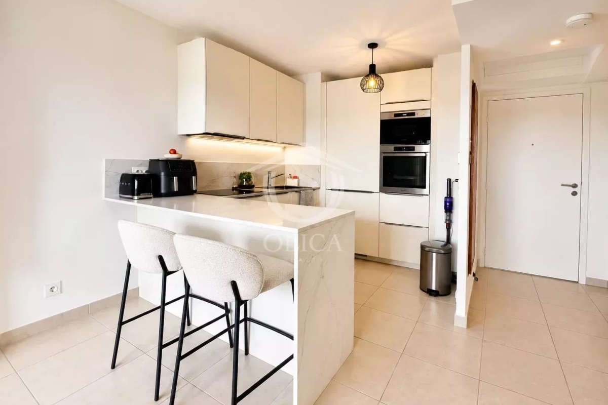 Luxury Apartment for sale in Antibes, 299 000 €, Photo 6