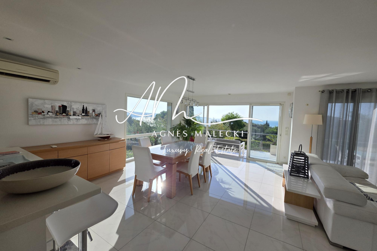 Maison de luxe à vendre à Cavalaire-sur-Mer, 1 970 000 €, Photo 7