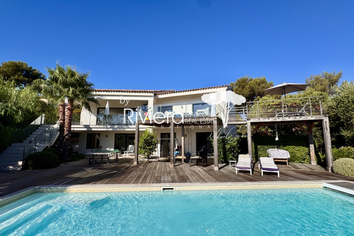Maison de luxe à vendre à Cavalaire-sur-Mer, 2 200 000 €, Photo 7