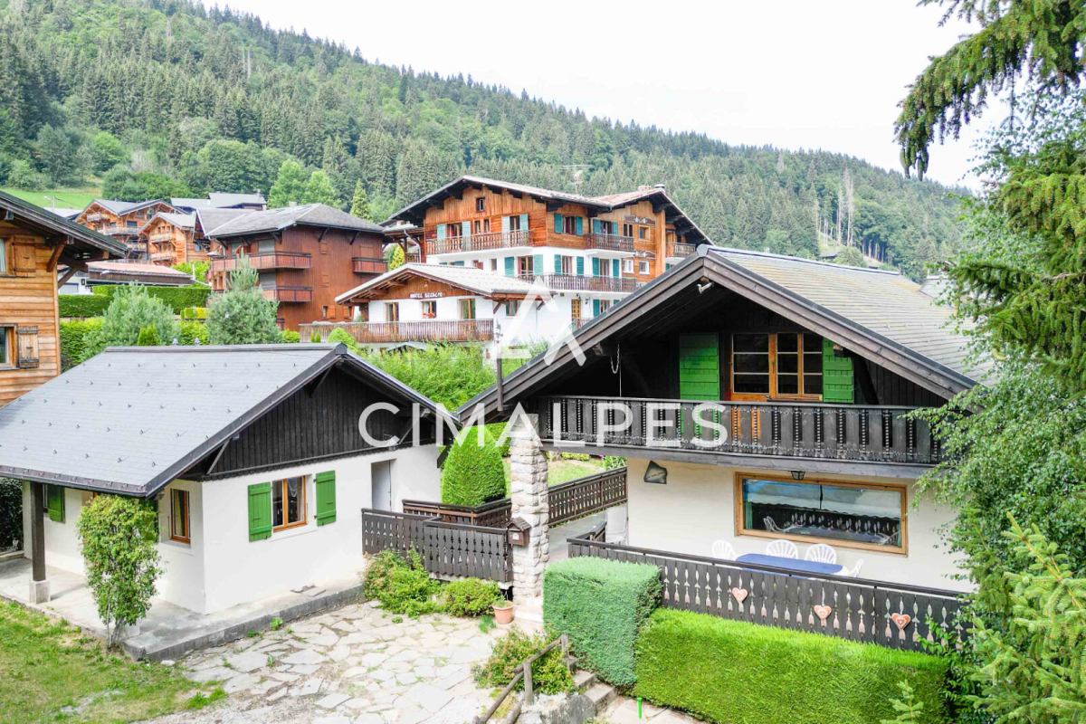 Luxury House for sale in Morzine, 1 790 000 €, Photo 2