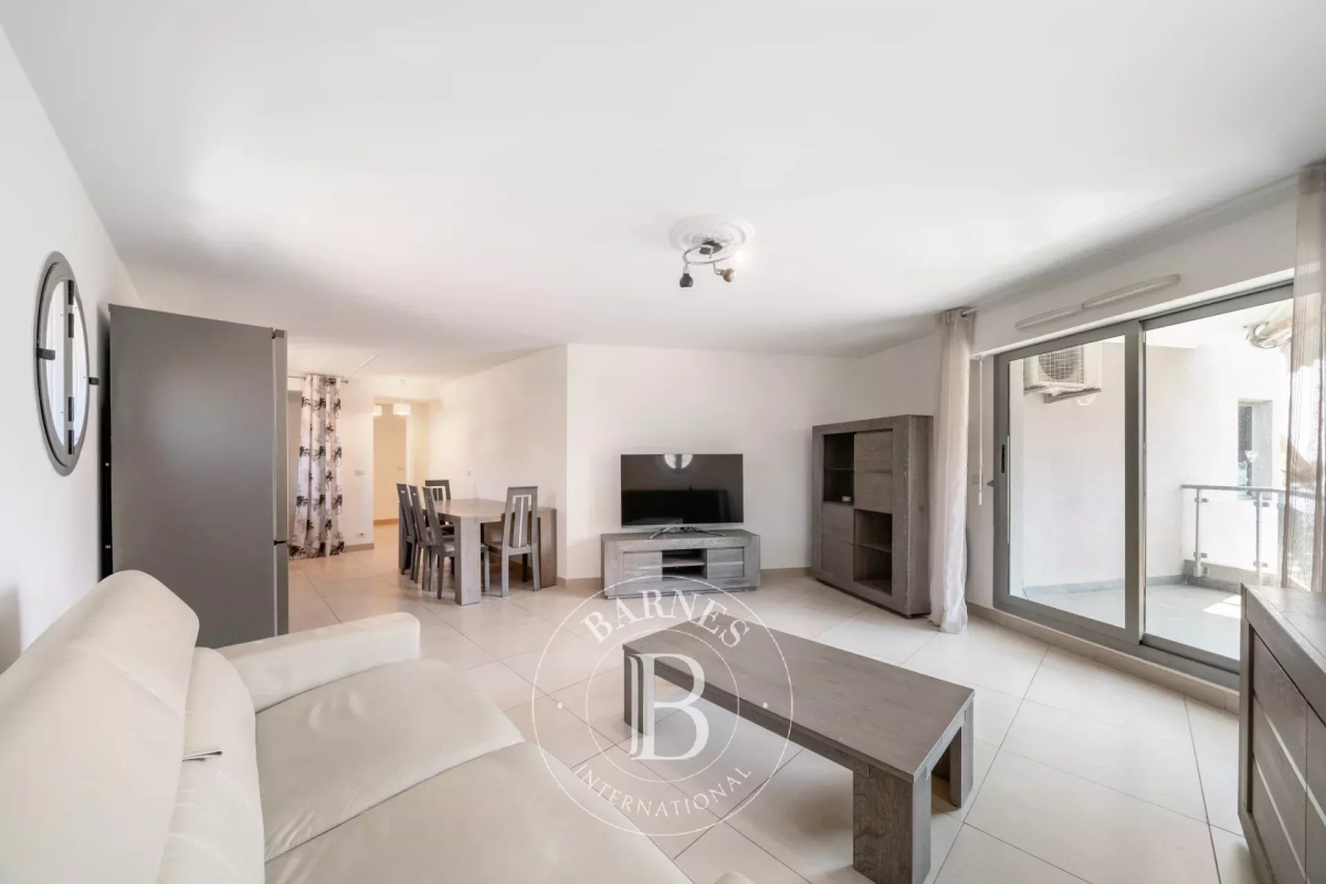 Appartement de luxe à vendre à Cagnes-sur-Mer, 525 000 €, Photo 3