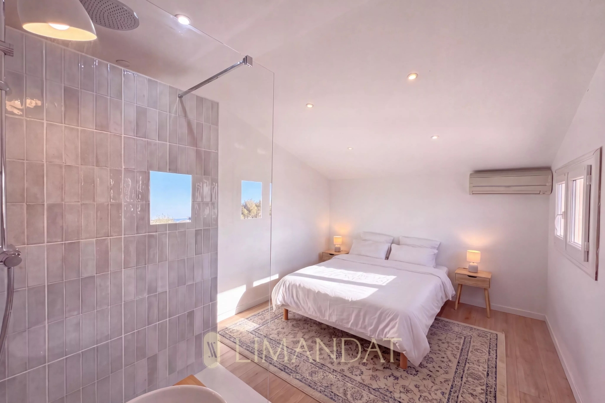 Maison de luxe à vendre à Saint-Raphaël, 565 000 €, Photo 3