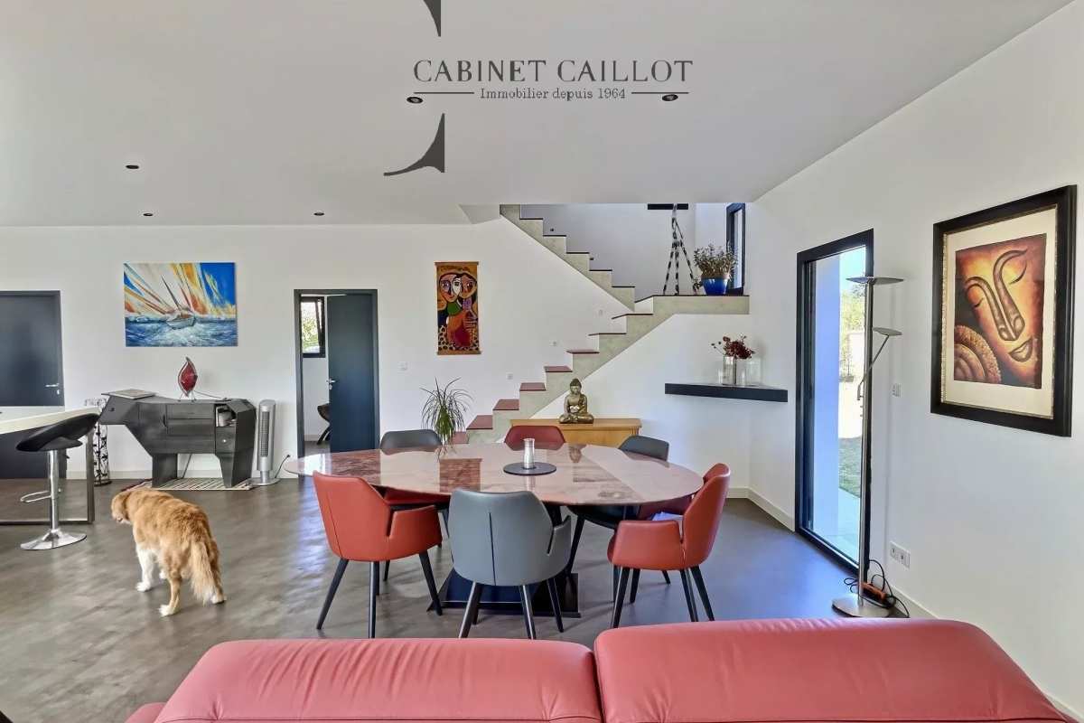 Maison de luxe à vendre à Varzay, 430 000 €, Photo 4