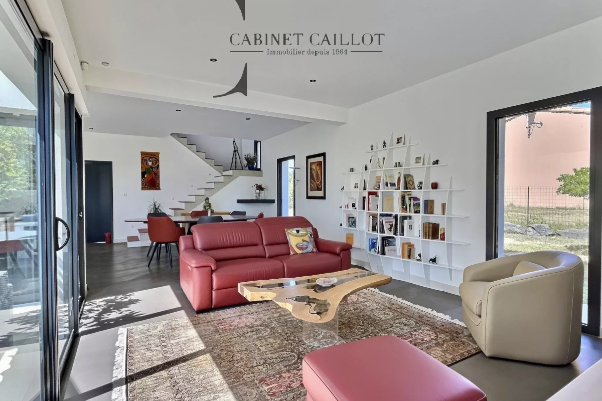 Maison de luxe à vendre à Varzay, 430 000 €, Photo 5