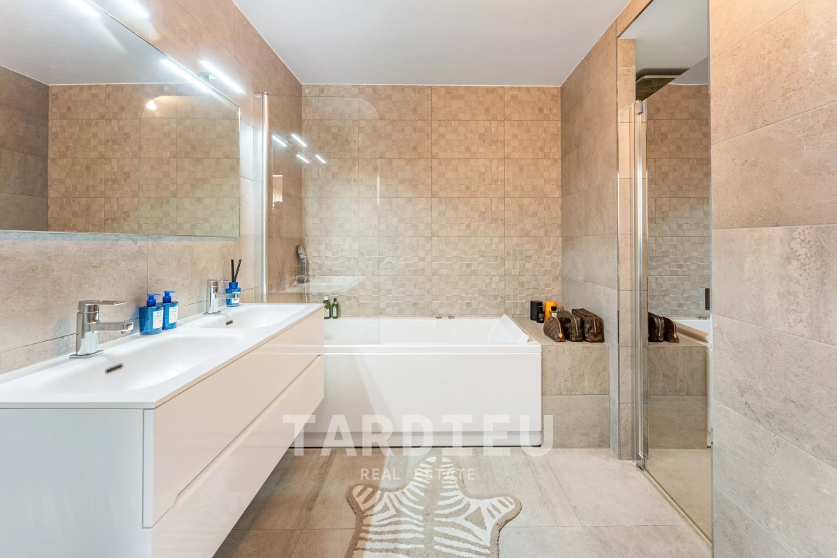 Luxury Apartment for sale in Saint-Tropez, 2 595 000 €, Photo 6