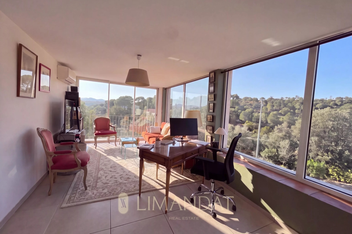 Maison de luxe à vendre à Saint-Raphaël, 565 000 €, Photo 7
