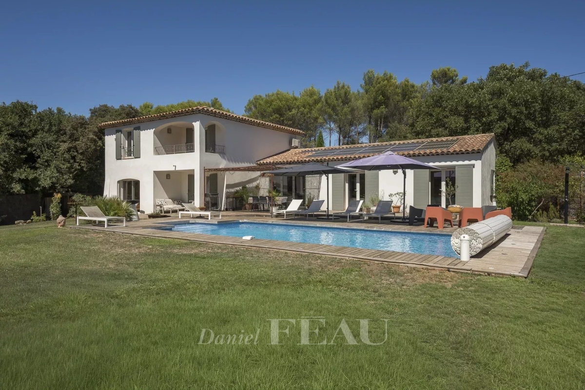 Maison de luxe à vendre à Aix-en-Provence, 1 550 000 €, Photo 1