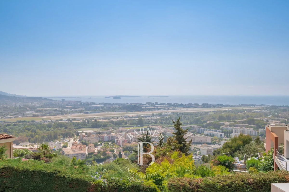Maison de luxe à vendre à Mandelieu-la-Napoule, 1 990 000 €, Photo 1