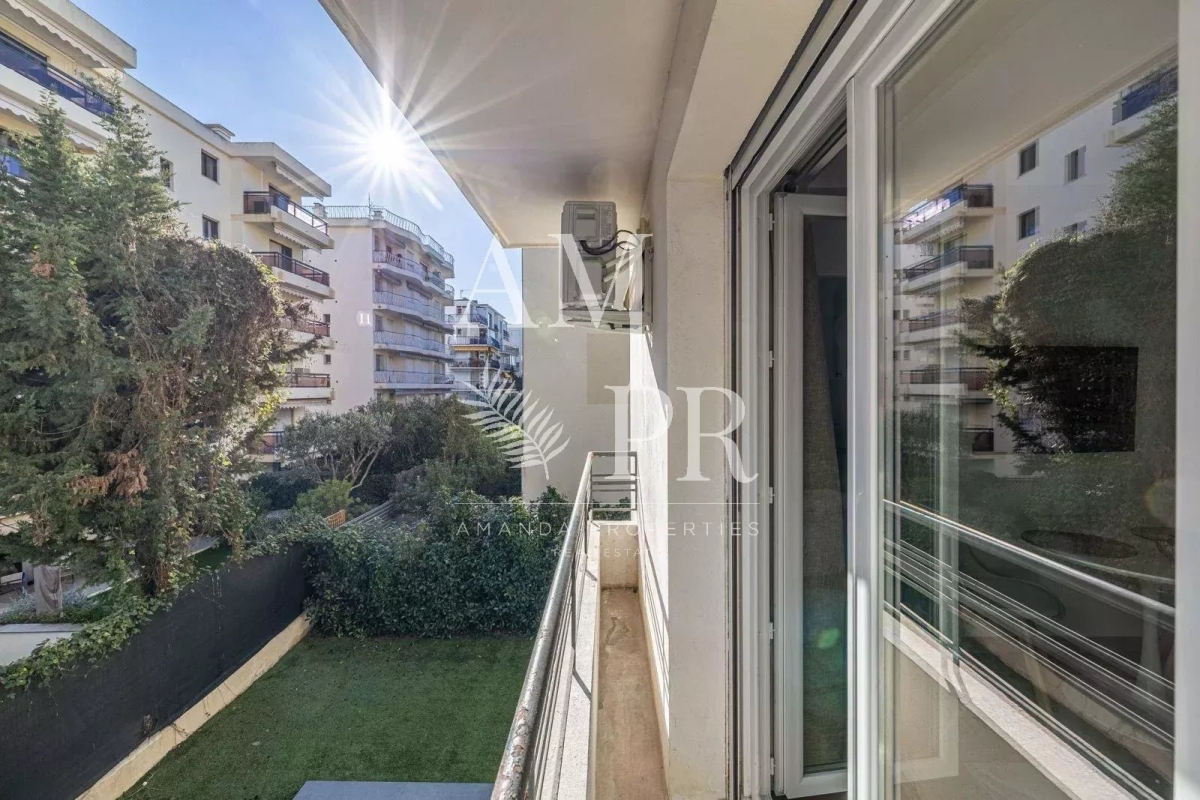 Luxury Apartment for sale in Cannes, 234 000 €, Photo 1