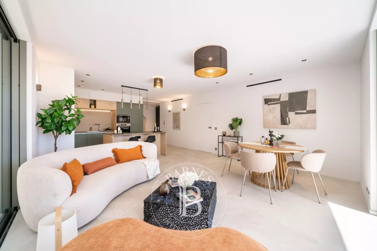 Appartement de luxe à vendre à Mandelieu-la-Napoule, 925 000 €, Photo 2