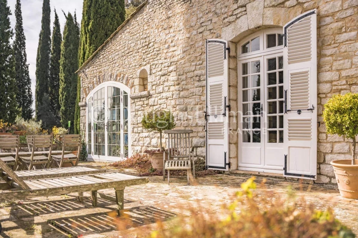 Maison de luxe à vendre à Tourrettes-sur-Loup, 2 900 000 €, Photo 2