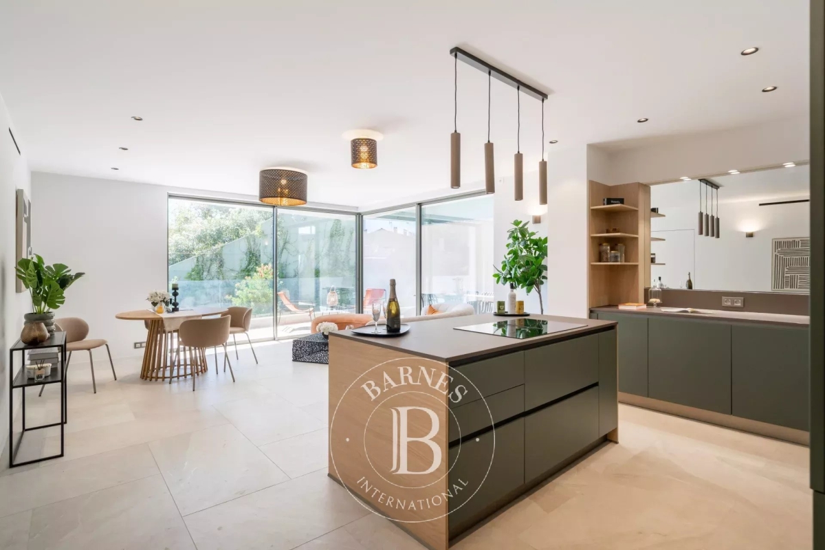 Appartement de luxe à vendre à Mandelieu-la-Napoule, 895 000 €, Photo 3