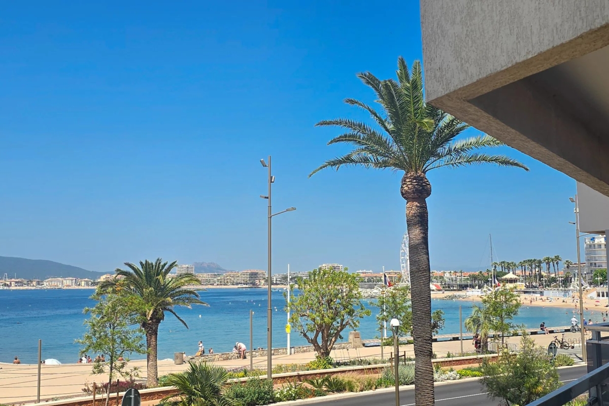 Appartement de luxe à vendre à Saint-Raphaël, 580 000 €, Photo 3