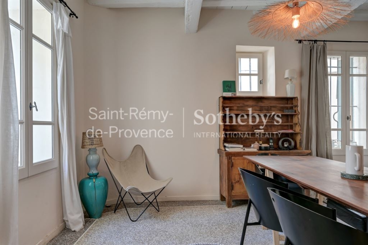 Maison de luxe à vendre à Arles, 450 000 €, Photo 4