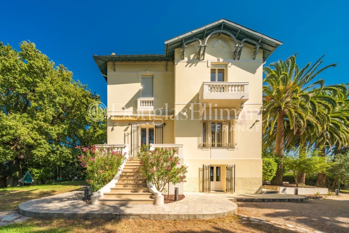 Luxury House for sale in Antibes, 2 499 000 €, Photo 4