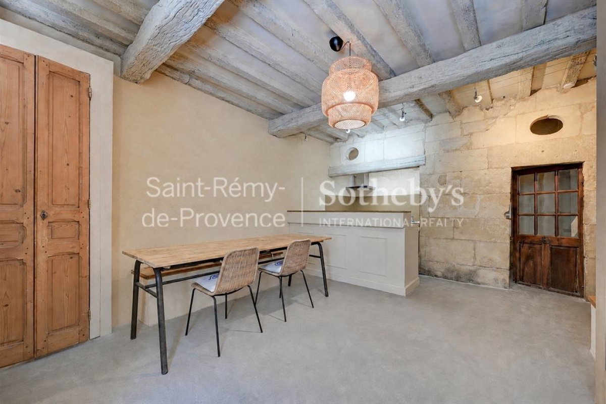 Maison de luxe à vendre à Arles, 320 000 €, Photo 5