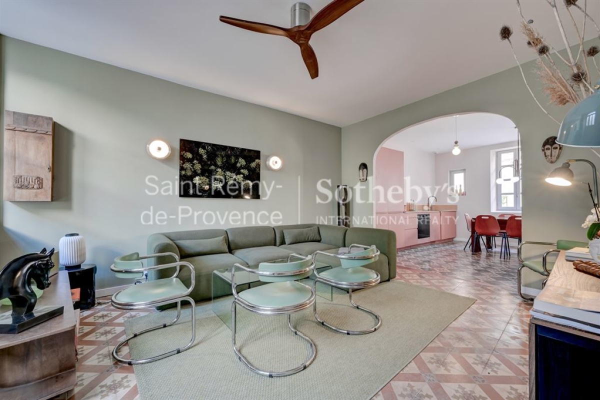 Maison de luxe à vendre à Arles, 695 000 €, Photo 5