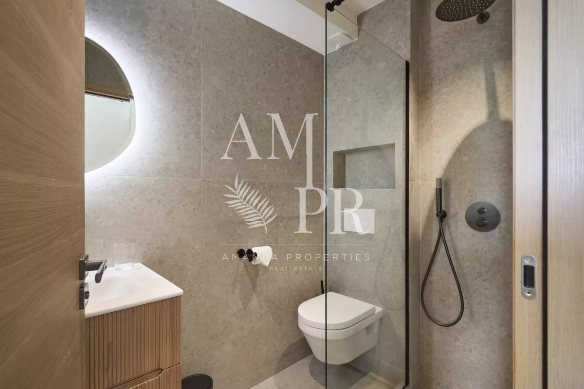 Luxury Apartment for sale in Cannes, 648 000 €, Photo 5
