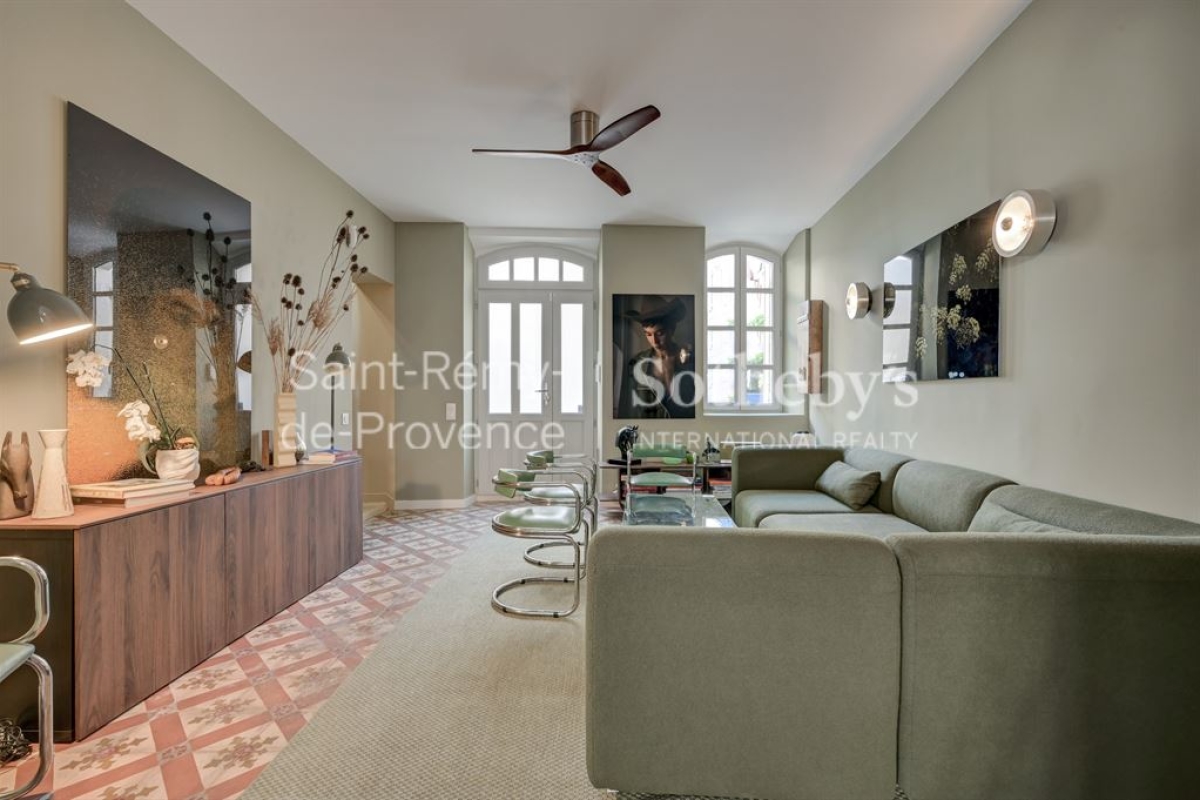 Maison de luxe à vendre à Arles, 695 000 €, Photo 6