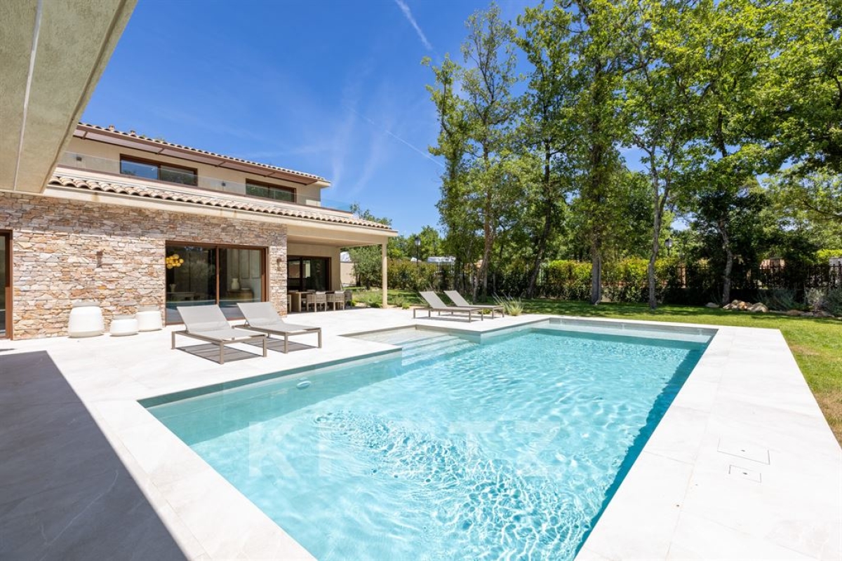 Luxury House for sale in Tourrettes, 3 600 000 €, Photo 2