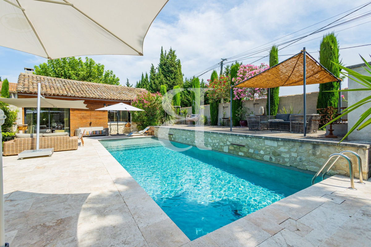 Maison de luxe à vendre à Saint-Rémy-de-Provence, 1 670 000 €, Photo 2