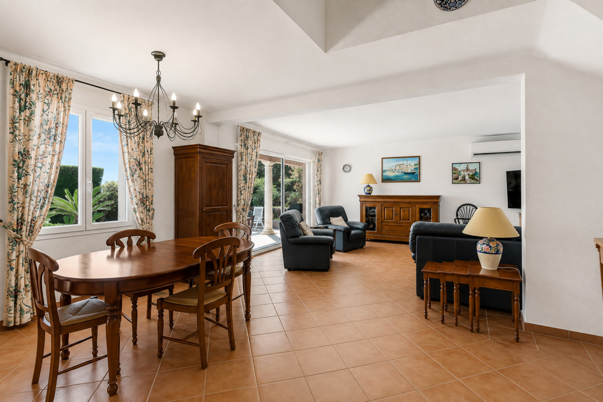 Maison de luxe à vendre à Sainte-Maxime, 1 298 000 €, Photo 2