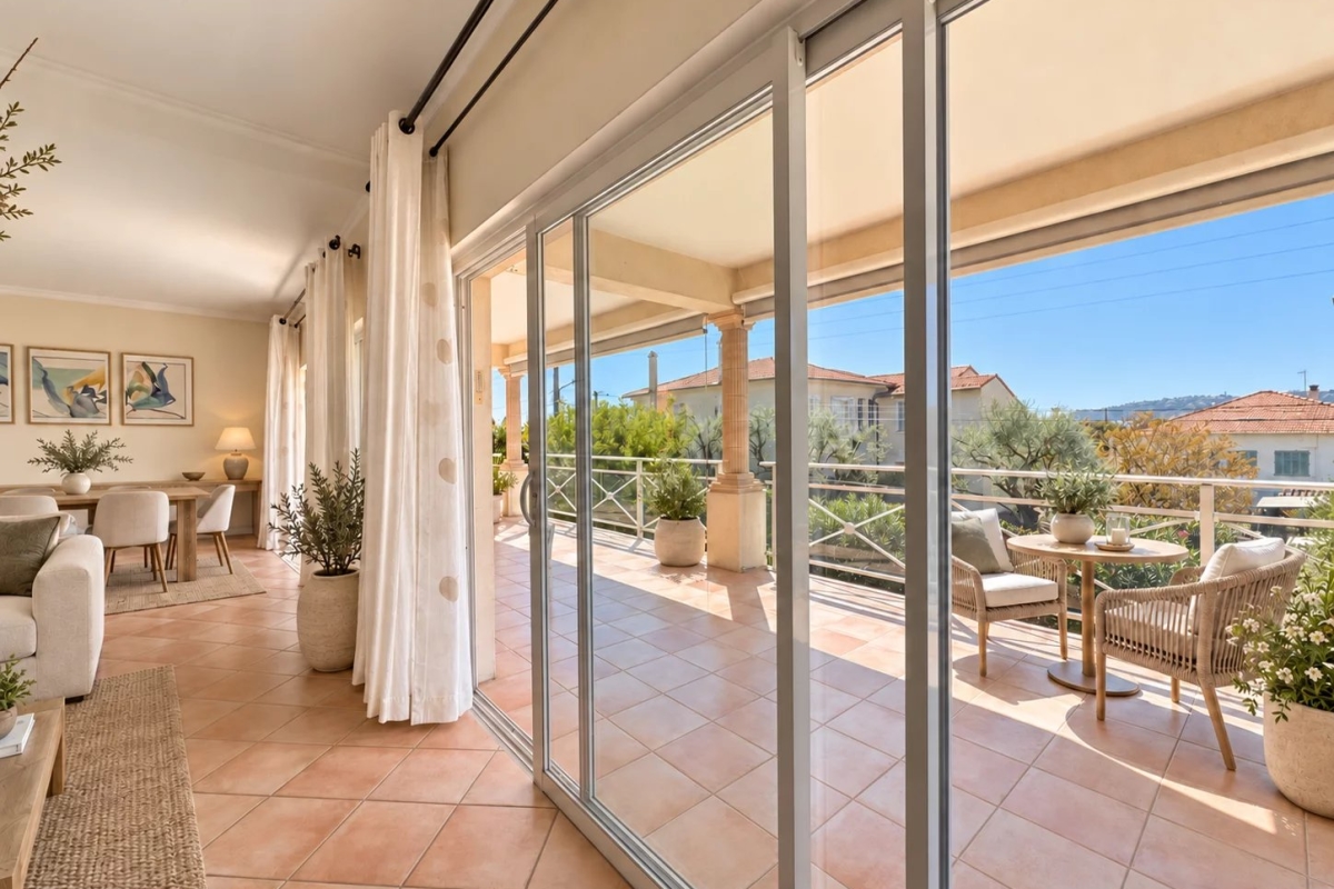 Appartement de luxe à vendre à Juan-les-Pins, 610 000 €, Photo 2