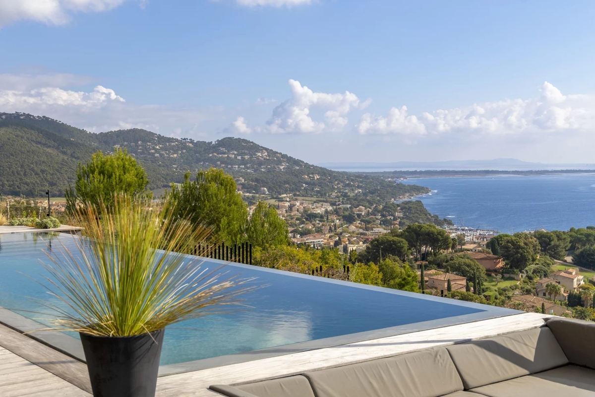 Luxury House for sale in Carqueiranne, 4 150 000 €, Photo 2