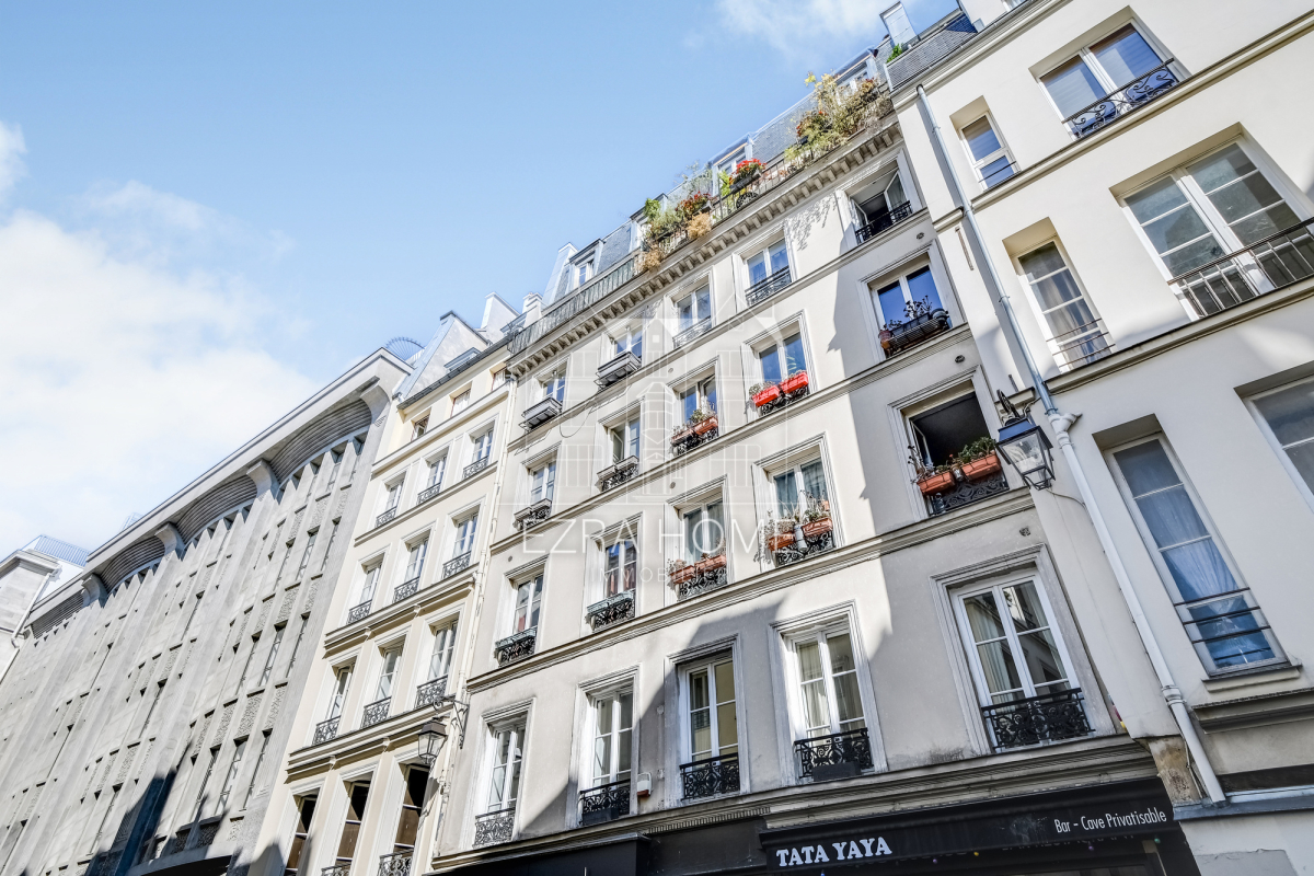 Luxury Apartment for sale in Paris 3ème, 1 045 000 €, Photo 3