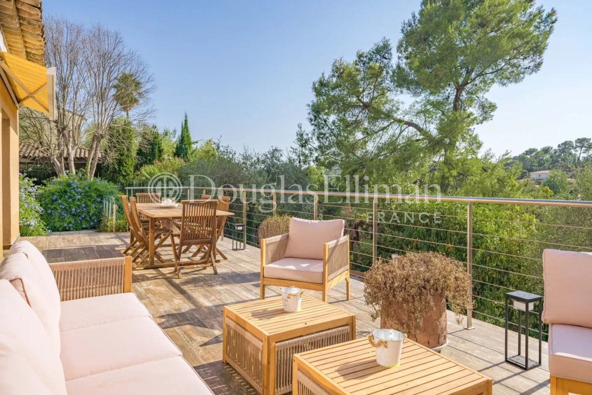Maison de luxe à vendre à Roquefort-les-Pins, 2 555 000 €, Photo 4