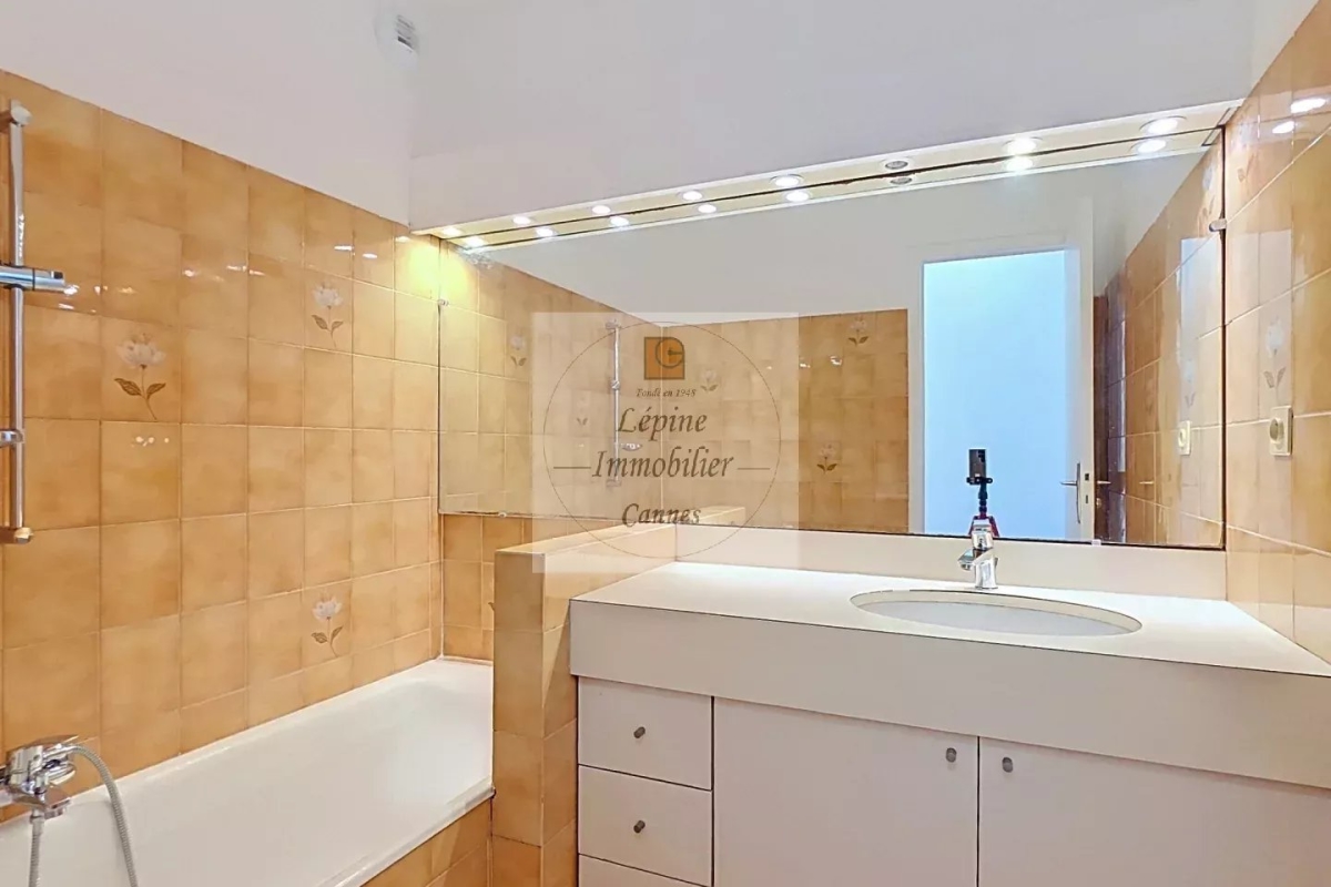 Luxury Apartment for sale in Cannes, 285 000 €, Photo 7