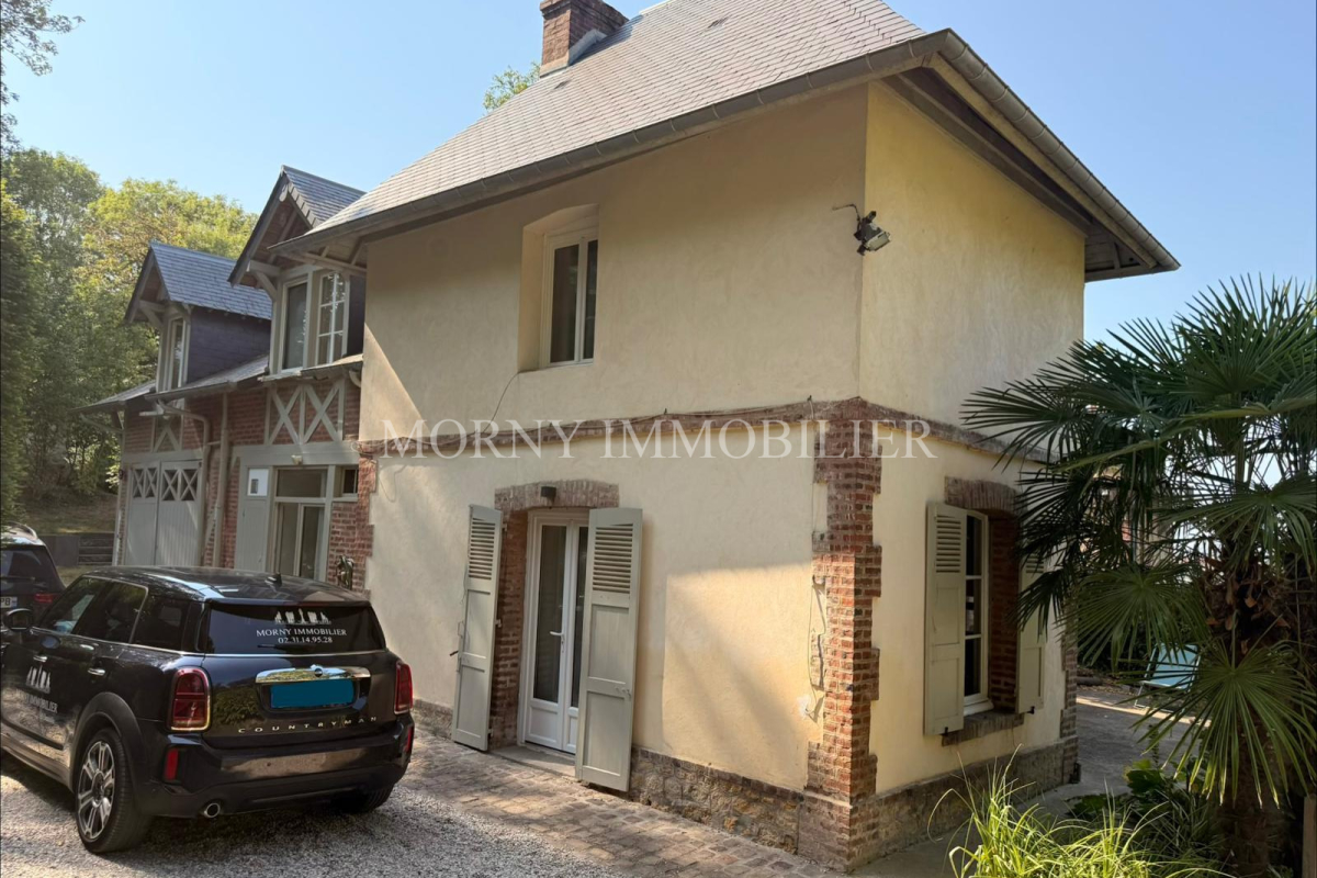 Maison de luxe à louer à Deauville, 2 000 €, Photo 1