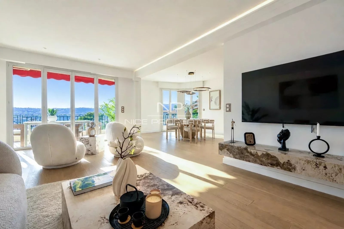 Luxury Apartment for sale in Nice, 1 045 000 €, Photo 1